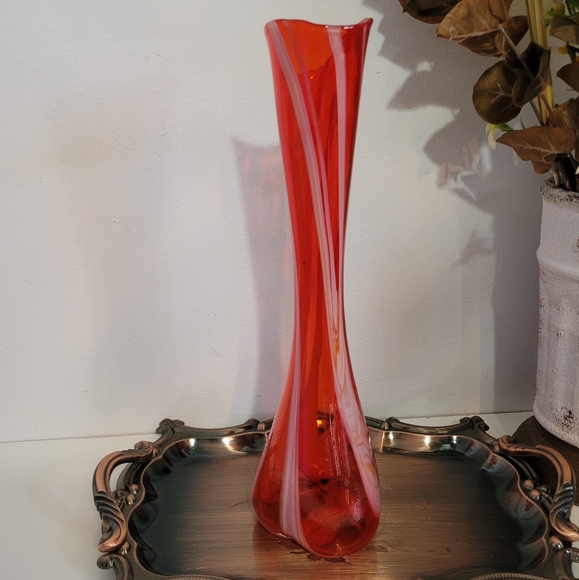 Vintage Norcrest Glass Art Vase - Picture 4 of 8